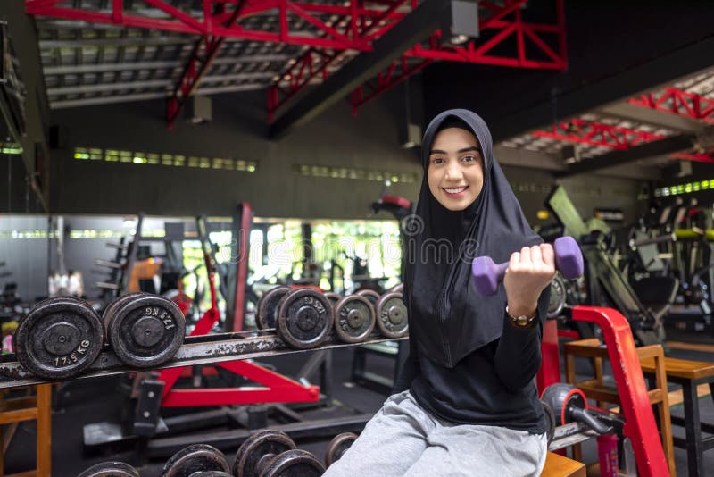 20 دقيقة يومياً لتغيير حياتك: تمارين HIIT للمرأة العربية المشغولة م...